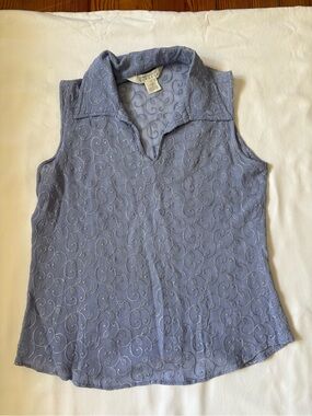 Compagnie Internationale Express Lavender Embroidered Sleeveless Collared Shirt